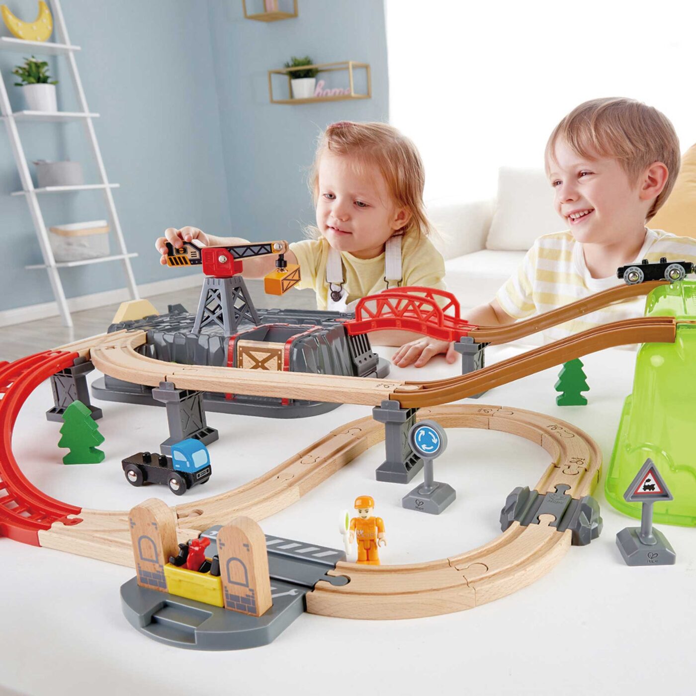 お片付けボックスレールセット | CATALOG | Hape | ブランド一覧