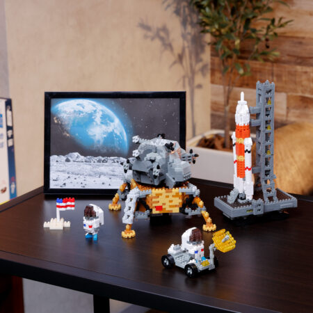 Product image of LUNAR MODULE8