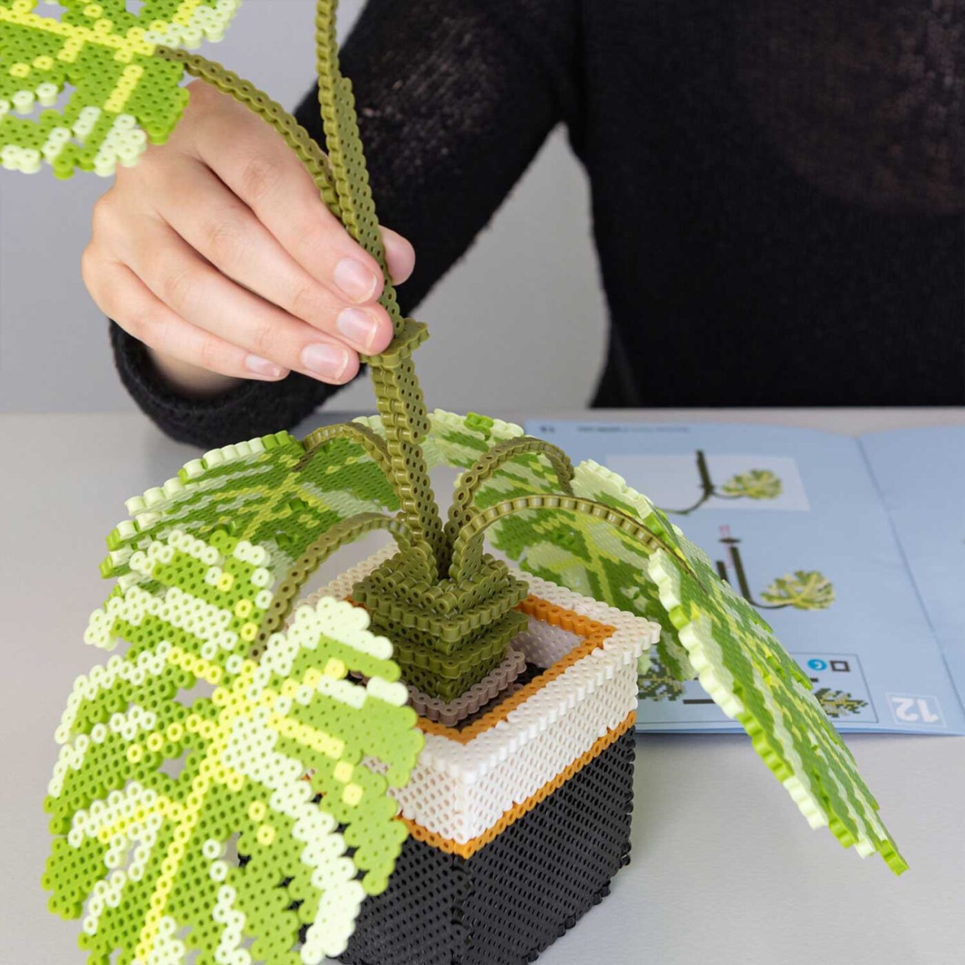 モンステラ | CATALOG | PERLER BEADS® | ブランド一覧 | カワダ