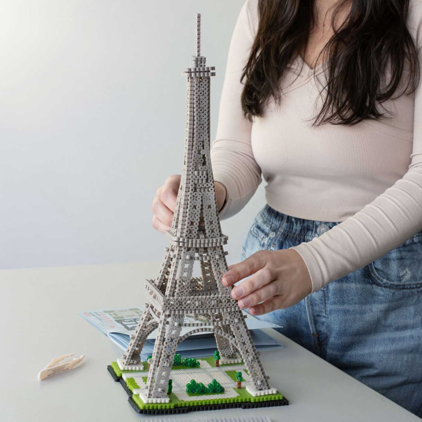 エッフェル塔 | CATALOG | PERLER BEADS® | ブランド一覧